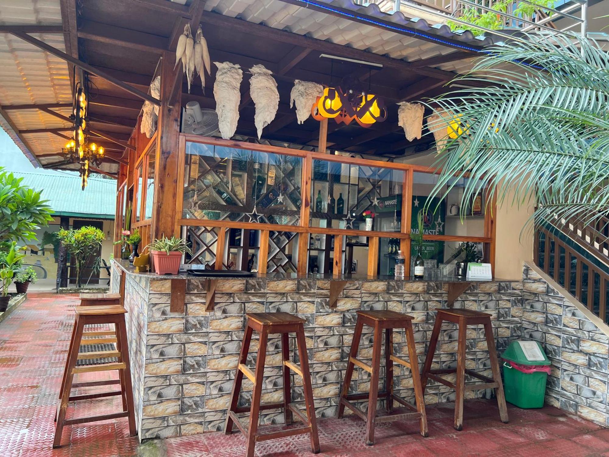 Ama Garden Sauraha Hotel Exterior foto